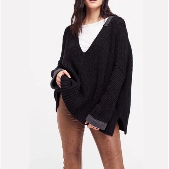 Free People Take over me v-neck oversized black ribbed sweater pullover XSMALL - Picture 1 of 10